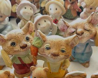 love the Kitchen Mice and the trio of turtles peeking over 