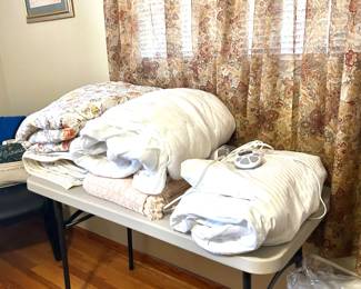 bedspread, heated mattress cover 