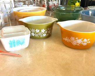 vintage Pyrex Amish Butterprint , Crazy Daisy and Butterfly Gold 