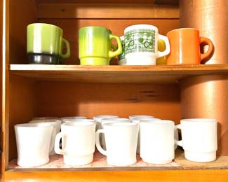 vintage Fire King/ Anchor Hocking coffee cups 