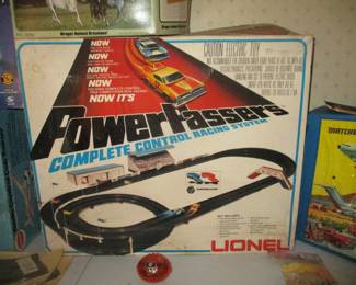 1977 Lionel Power Passers