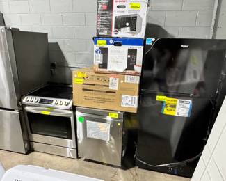 Stoves, Dishwashers, Microwaves and Refrigerators Orlando Estate Auction