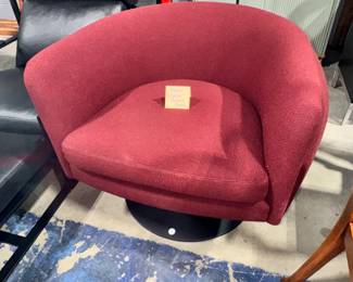 Knoll D'Urso Swivel Chair Orlando Estate Auction
