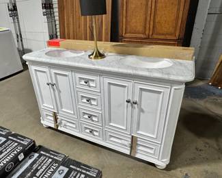 Bathroom Vanity Orlando Estate Auction