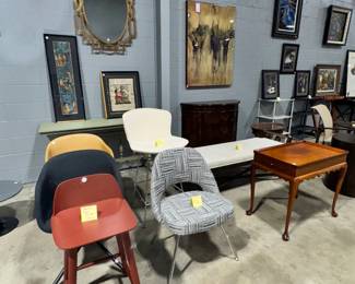 Designer Chairs, Mirrors and Artwork Orlando Estate Auction