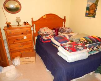 Quilts, bedroom furniture