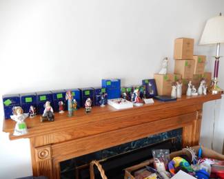 Pipka santas & willow tree figures