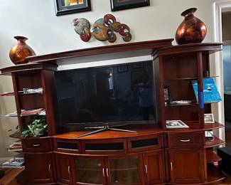 Entertainment center - the TV in PIC is NOT for sale