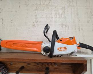 258 STIHLMSA140C36VCordlessChainsawBatteryCharger