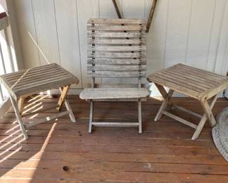 242 OutdoorWoodChairwith2SideTables