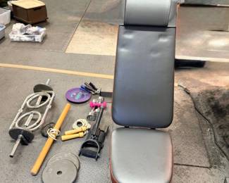 104 WeiderWorkOutBenchWeightsandAccessories