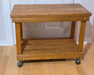 115 HandmadeOakButcherBlockServingCart