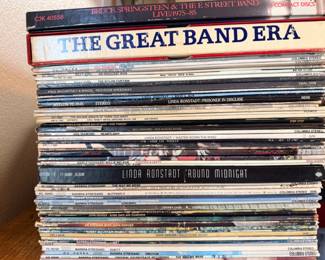 190 52AssortedVinylRecordAlbums