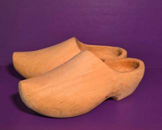 156 PairOfTraditionalDutchWoodenShoesKnownAsKlompen