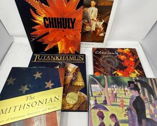 89 6CoffeeTableBooksChihulySmithsonianMore