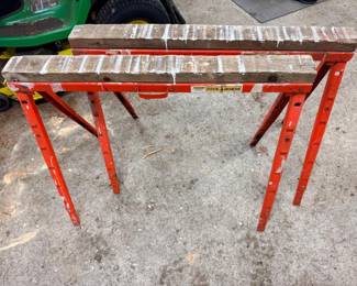 212 2ToteAHorseMetalSawhorseSupports