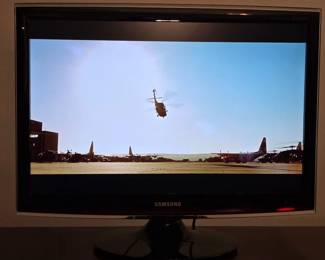 144 Samsung24SyncMasterWidescreenLCDHDTVMonitor