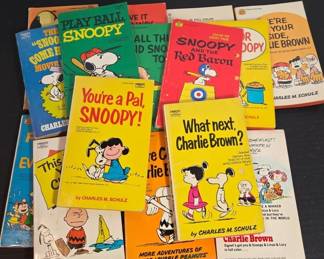 Peanuts Comic Books by Charles Schulz