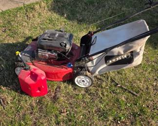 Toro Gas-Powered Lawn Mower with Bag Works