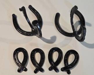Black Painted Metal Horseshoe Decor