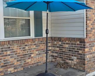 Outdoor Patio Umbrella with Metal Base