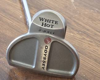 Odyssey White Hot 2-Ball Putter