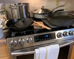 Stainless stock pot, heavy fry pans