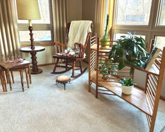 rocking chair, table lamp, stacking side tables