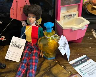 1962 Midge Barbie Doll, Honeysuckle Kologne Kiddle