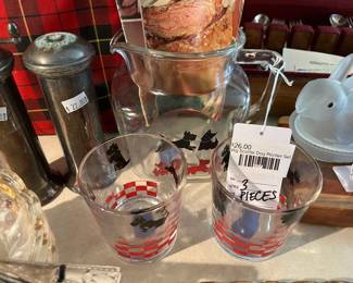 Vtg Scottie Dog Pitcher Set