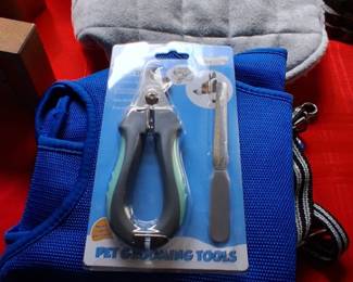 dog grooming supplies