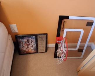 commemorative piece celebrating the 2004 Detroit Pistons NBA championship $20