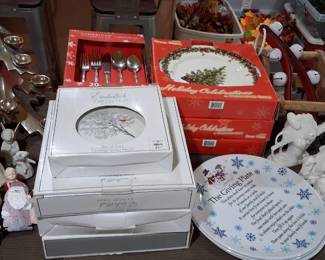 Lots of Christmas & Holiday Decor