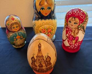 Matryoshka Nesting Dolls