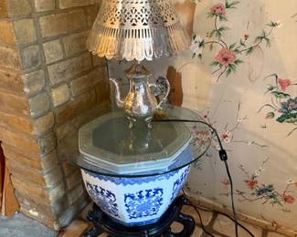 Oriental Pot with stand Table, Metal Teapot Lamp