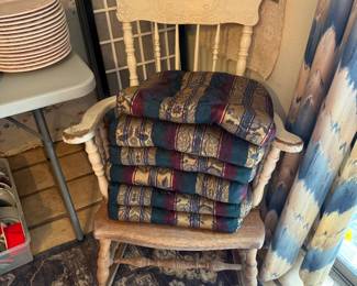 Rocker, Seat Cushions 