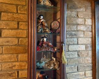 Display Case, Japanese Dolls