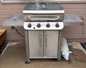 Char-Broil Performance Series 4-Burner Liquid Propane Gas Grill