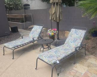 Pool Lounge Chairs 