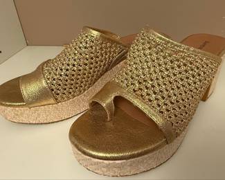 Baretraps Gold Metallic Woven Platform Wedge Sandals