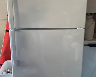 White Top-Freezer Refrigerator