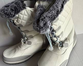 Totes Women's Snow Boots