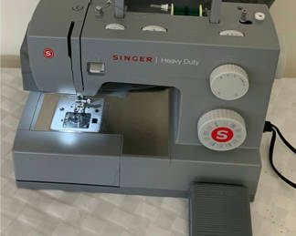 Lot 20: Singer Heavy Duty Sewing Machine