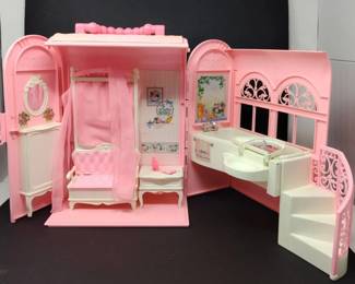 1998 Vintage Barbie Bed Bath Playset Travel Purse
