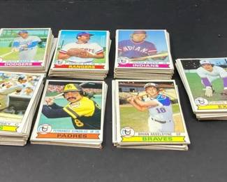 Assorted 1970s MLB Baseball Cards