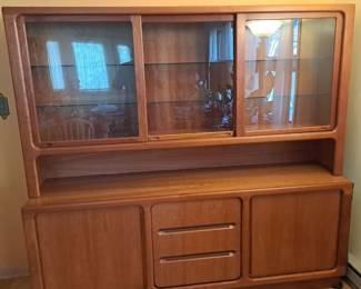 MidCentury Modern Teak Hutch Buffet