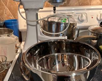KITCHEN AID STAND MIXER, ALL CLAD MIXING BOWLS