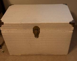 white wicker trunk