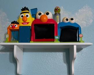 SESAME STREET giggle garage