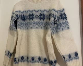 Vaka Icelandic Blue & Cream Wool Crewneck Sweater – Size Small